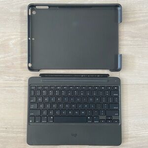 Logitech Slim Combo Case (5th and 6th Generation)